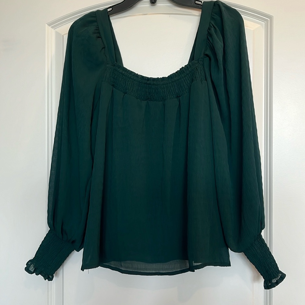 NWOT flowy blouse
